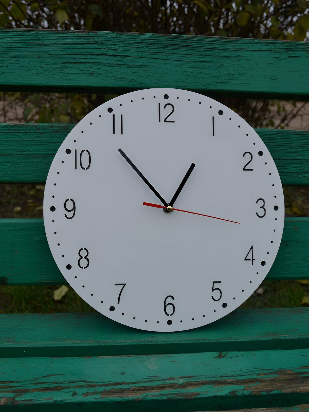 

QEZNEF White Printed Round Contemporary Analogue Wooden Wall Clock Without Glass