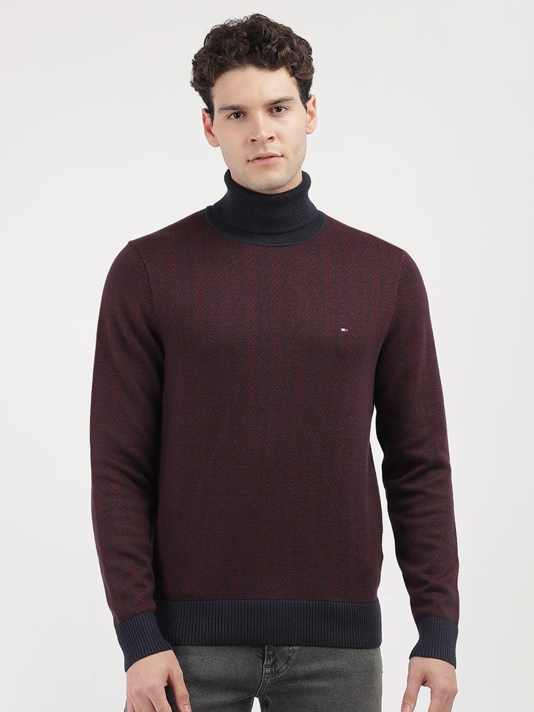 

Tommy Hilfiger Men Pullover Sweater, Maroon