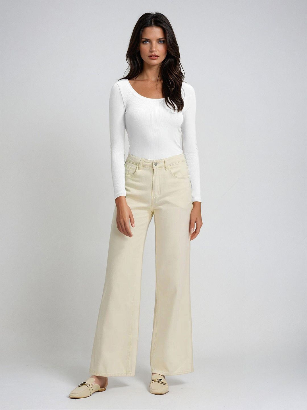 

Kotty Women Solid Scoop Neck Top, White