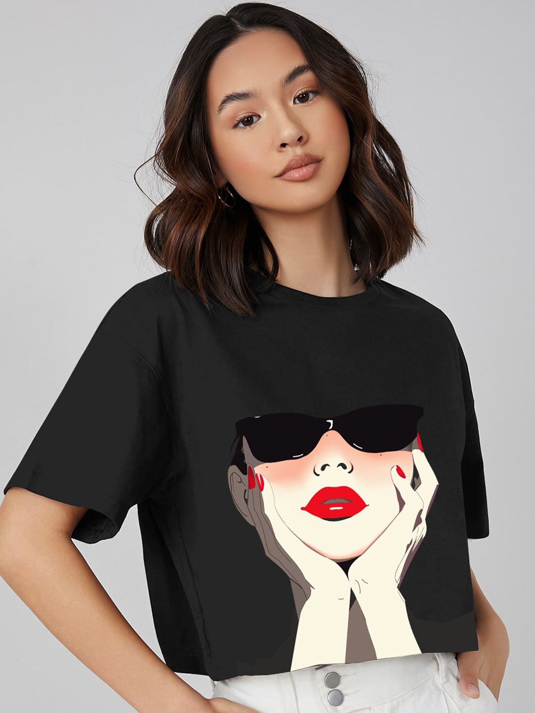 

AAHWAN Women Graphic Printed Round Neck Cotton Top, Black