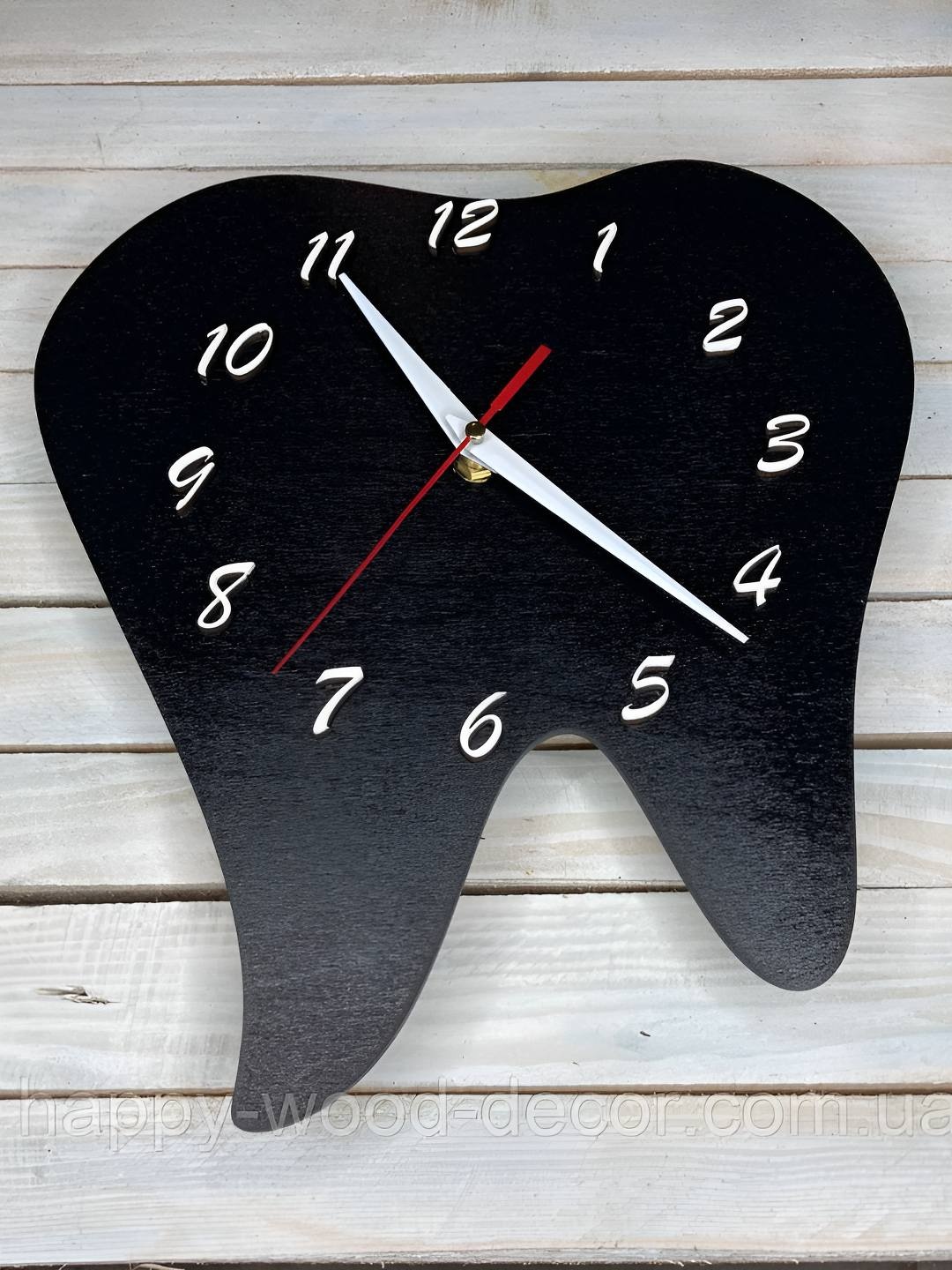 

QEZNEF Beige & Black Quirky Analogue Wooden Wall Clock