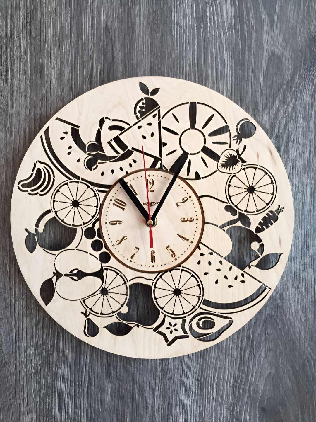 

QEZNEF Beige Textured Round Contemporary Analogue Wooden Wall Clock Without Glass