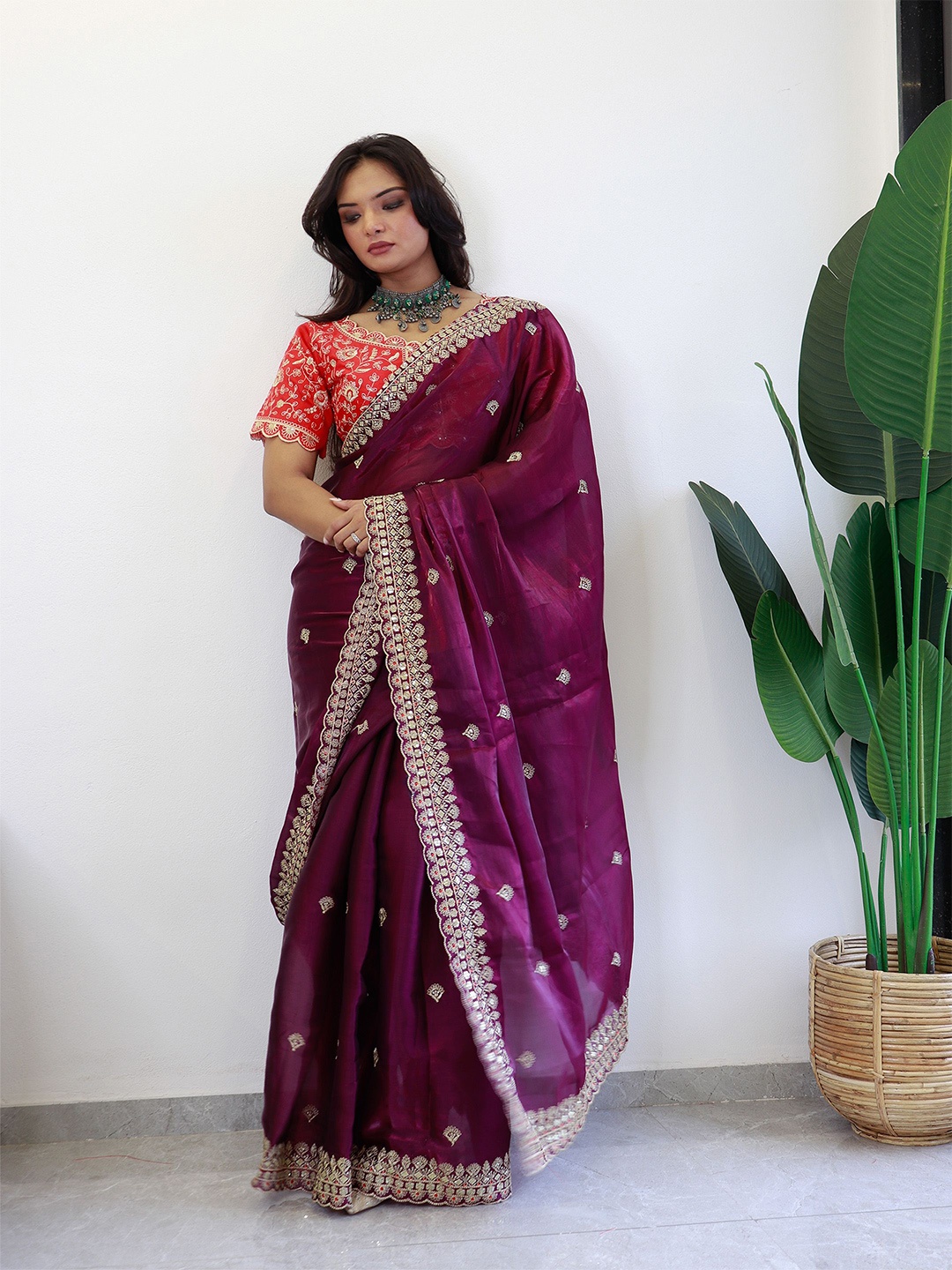 

Anouk Ethnic Motifs Embroidered Sequinned Organza Saree, Burgundy