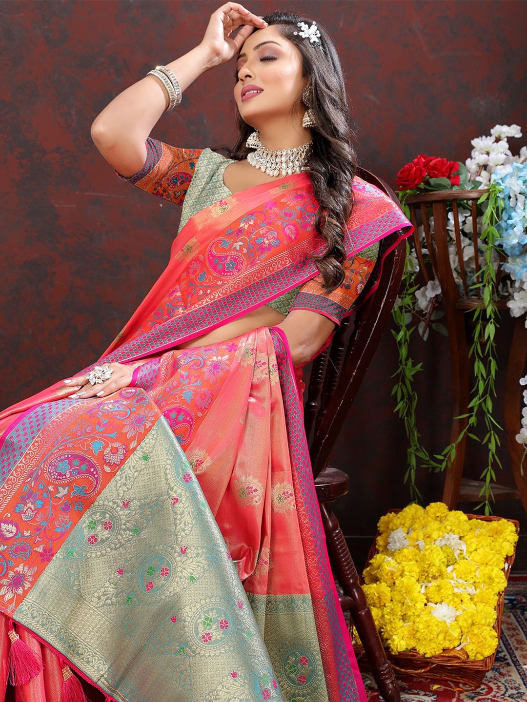

NIWAA Woven Design Zari Pure Silk Banarasi Saree, Pink