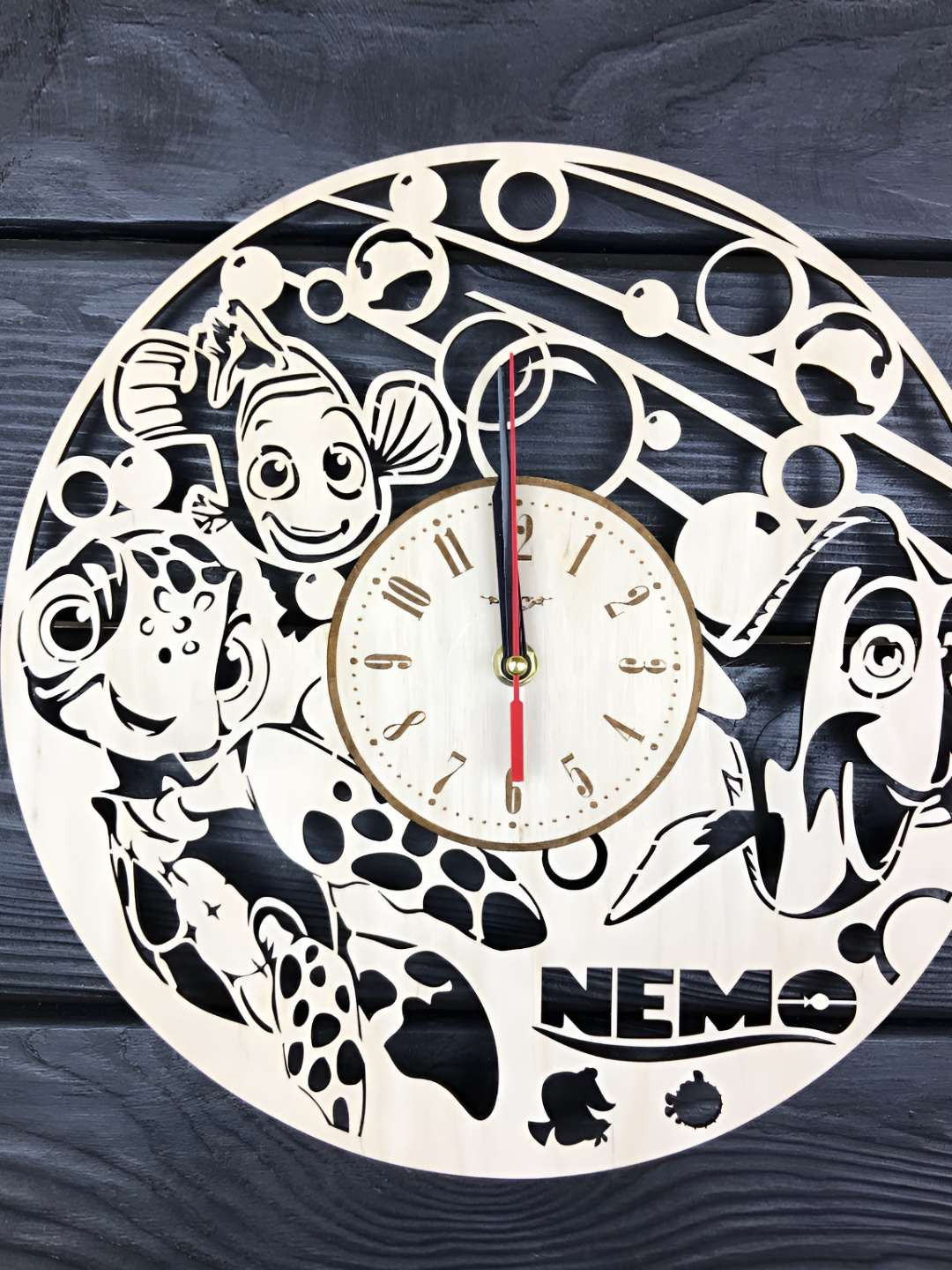 

QEZNEF Beige & Black Printed Round Analogue Wooden Wall Clock