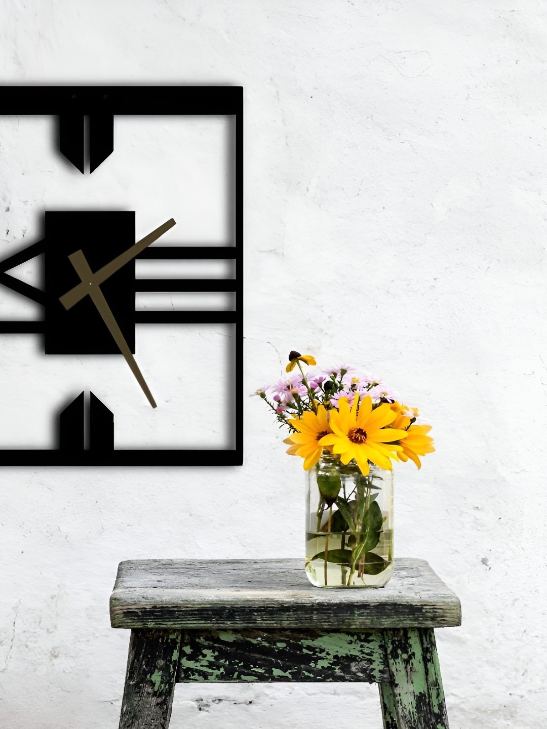 

QEZNEF Black Square Analogue Wooden Wall Clock