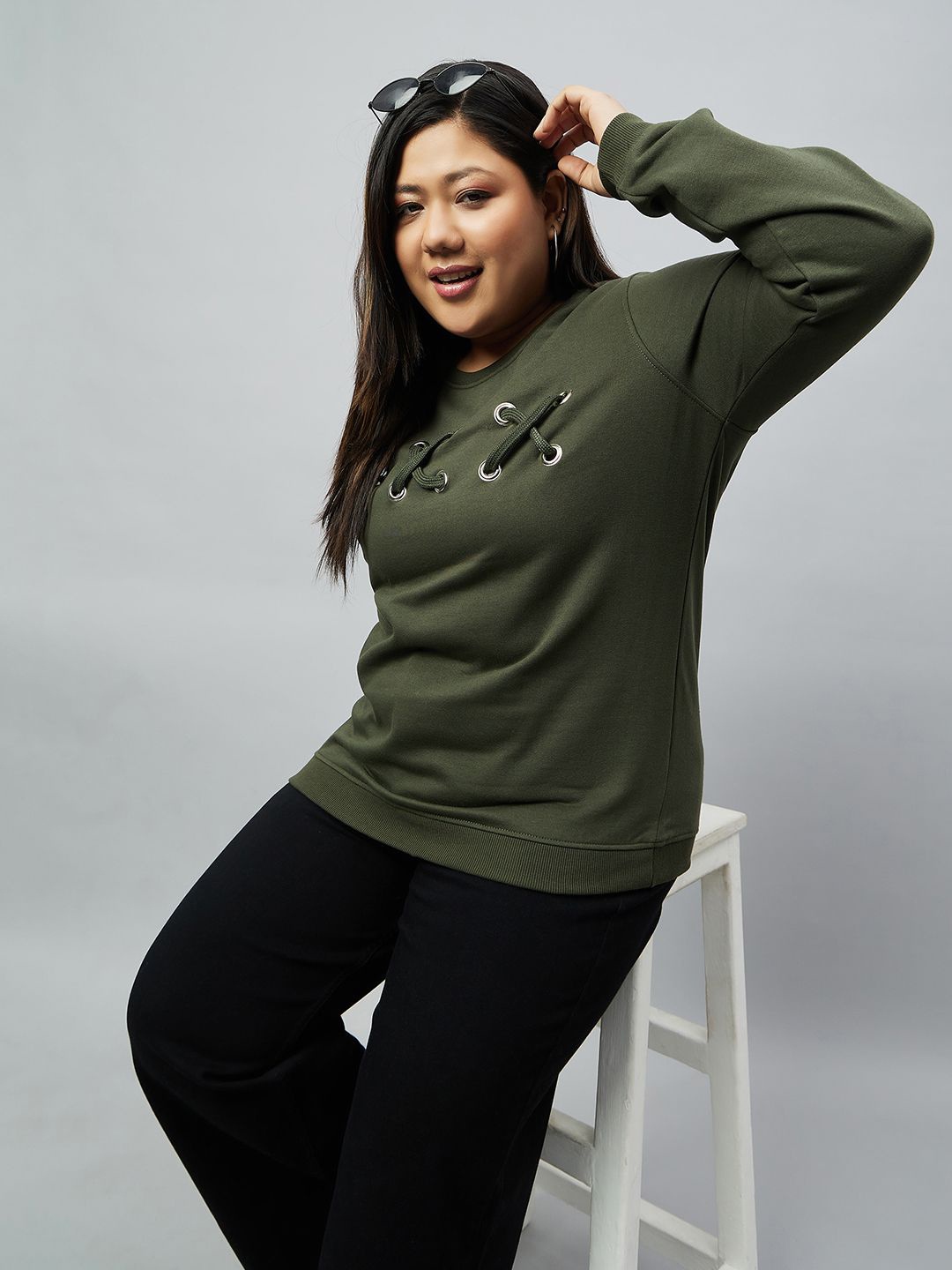 

Club York Women Long Sleeves Plus Size Sweatshirt, Olive