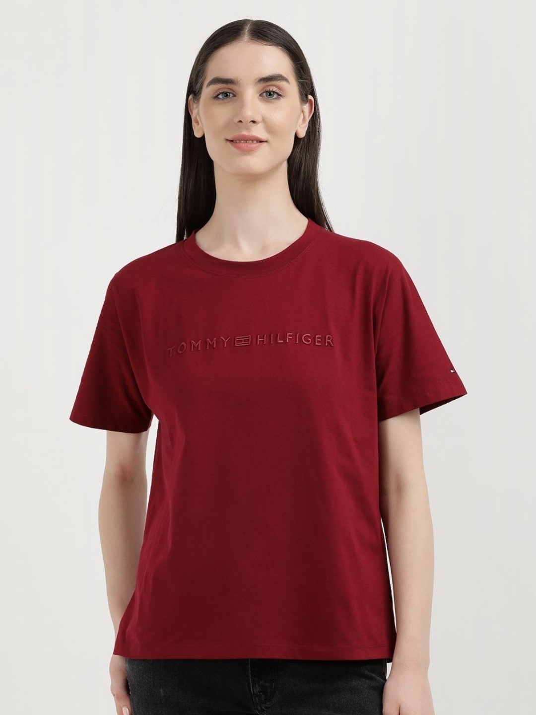 

Tommy Hilfiger Women Brand Logo Printed Round Neck Organic Cotton T-shirt, Red