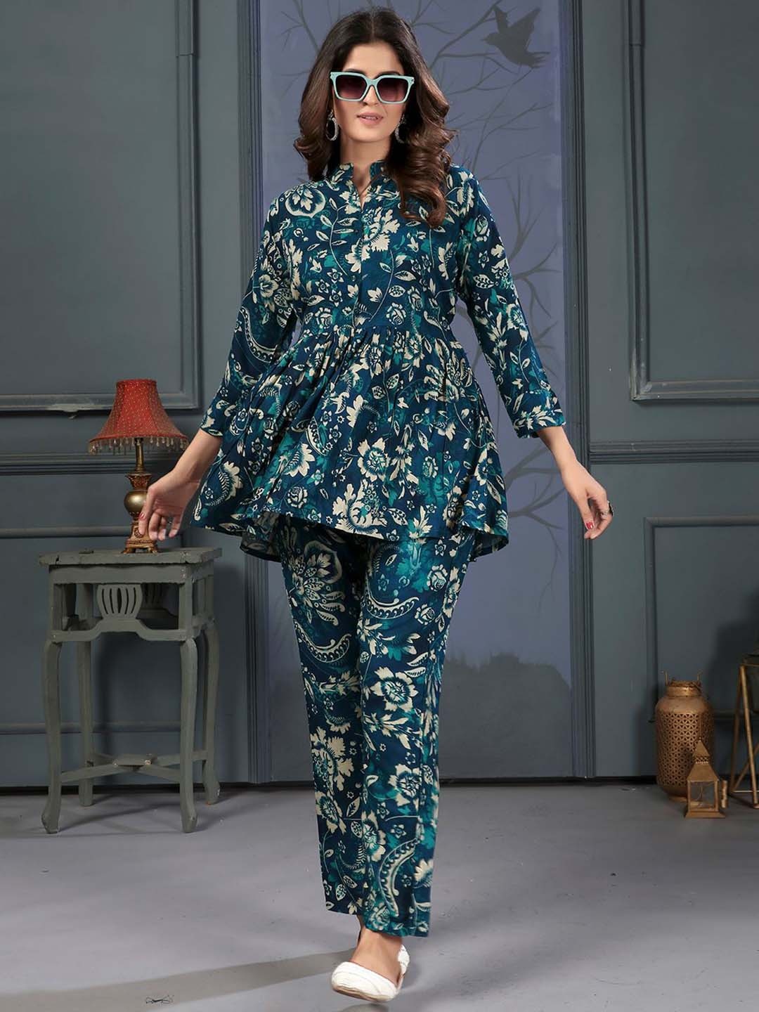 

SHREE PAKHI Floral Printed Shirt Collar Top With Trousers, Blue