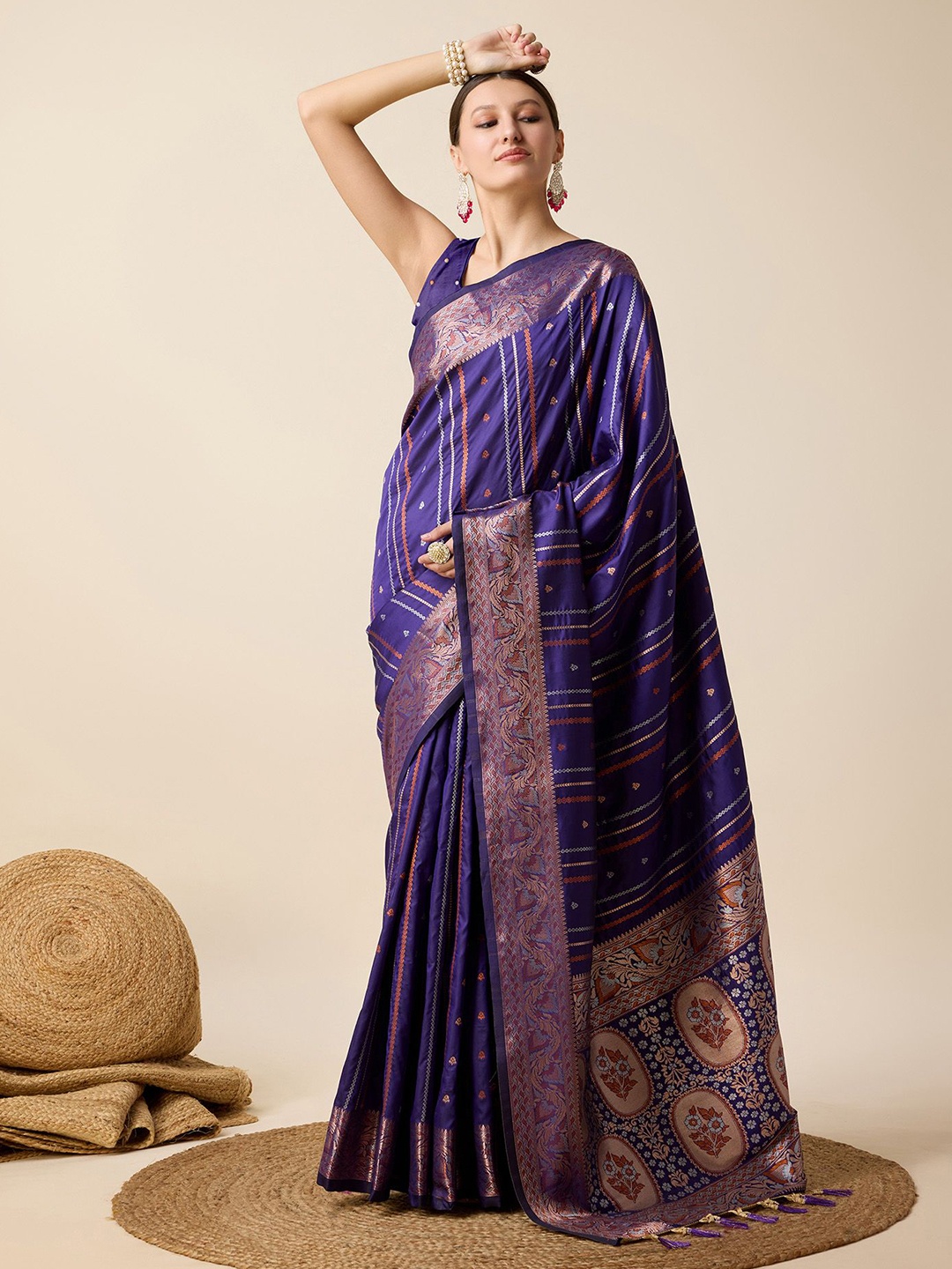 

LeeliPeeri Designer Woven Design Zari Banarasi Saree, Violet