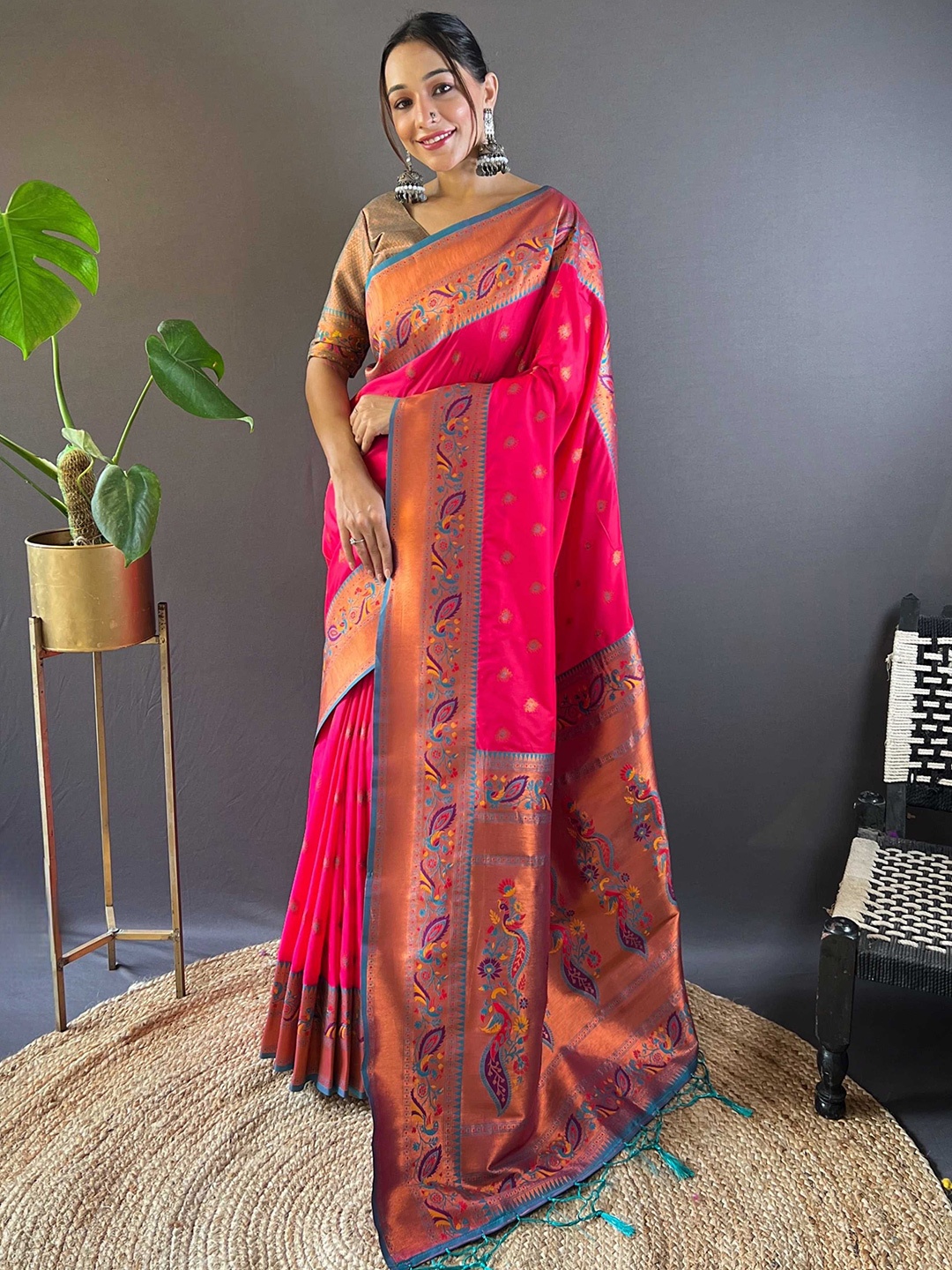 

Panzora Ethnic Motifs Woven Design Zari Paithani Saree, Pink