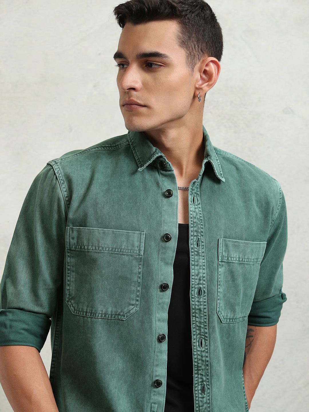 

HIGHLANDER Men Oversized Utility Pockets Shirt, Green
