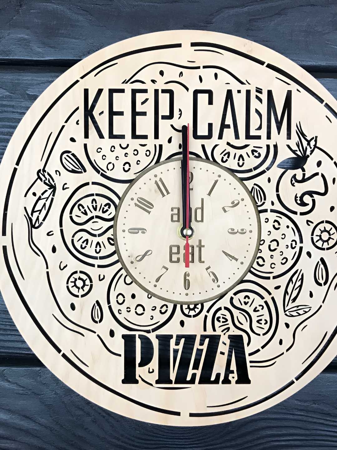 

QEZNEF Beige Round Shaped Contemporary Analogue Wooden Wall Clock
