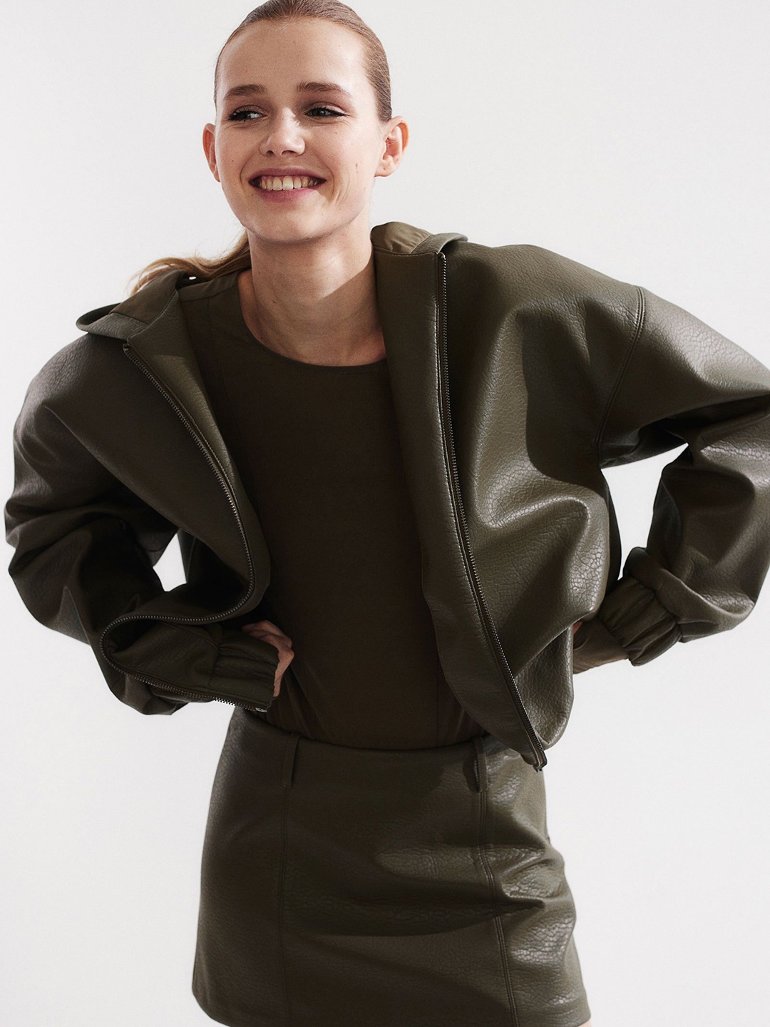 

H&M Women A-Line Mini Skirt, Green