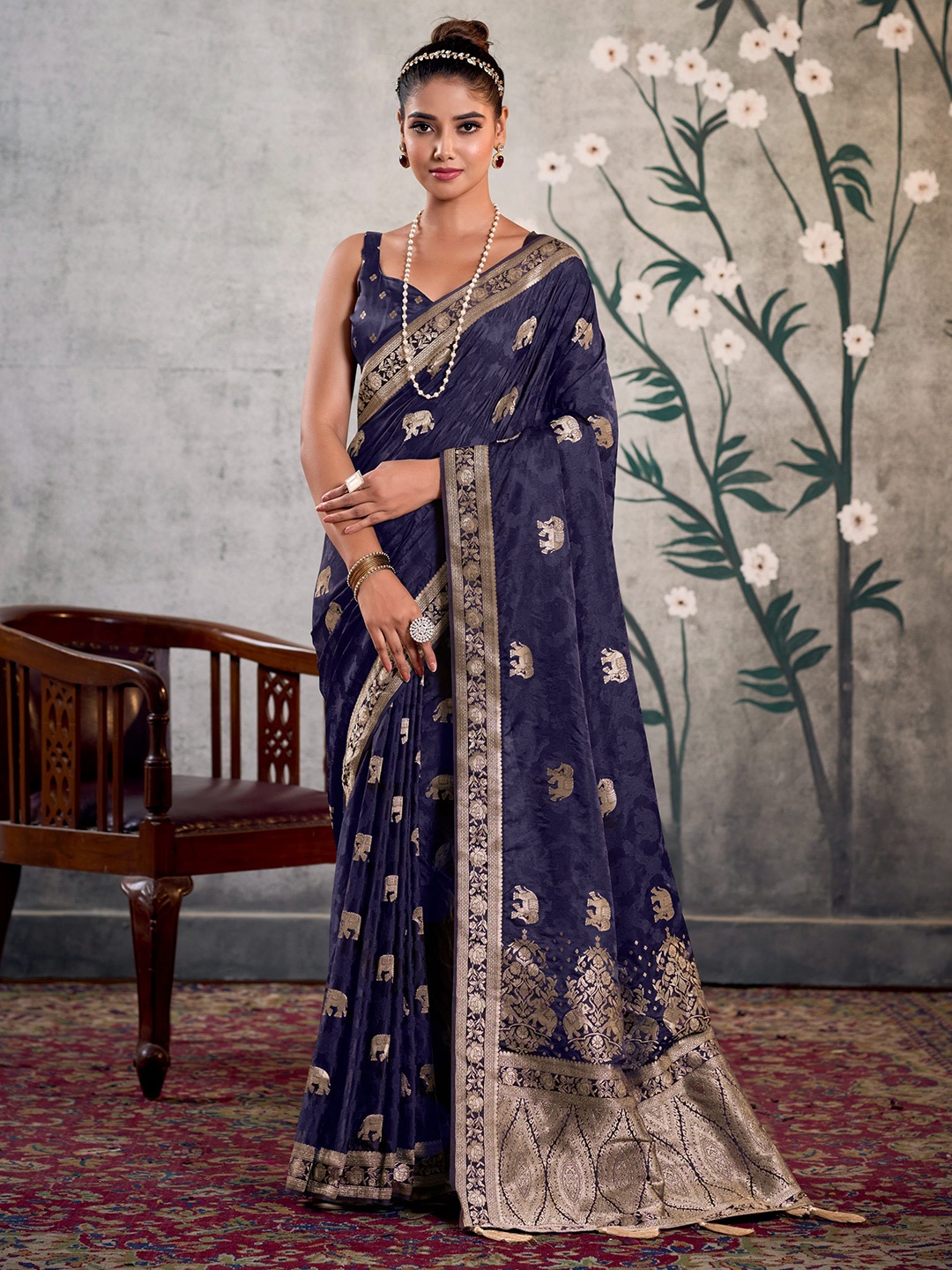 

KAYOMMI Woven Design Zari Saree, Navy blue