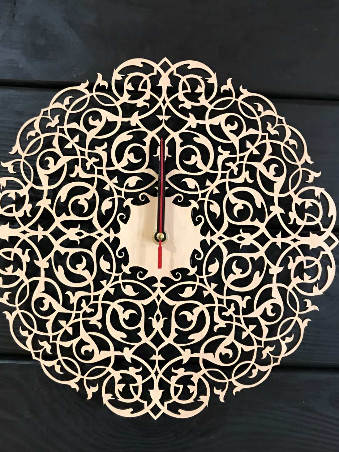 

QEZNEF Beige Textured Round Analogue Wooden Wall Clock Without Glass