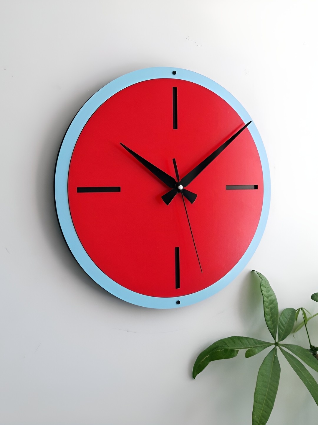 

QEZNEF Red & Blue Round Analogue Wooden Wall Clock Without Glass