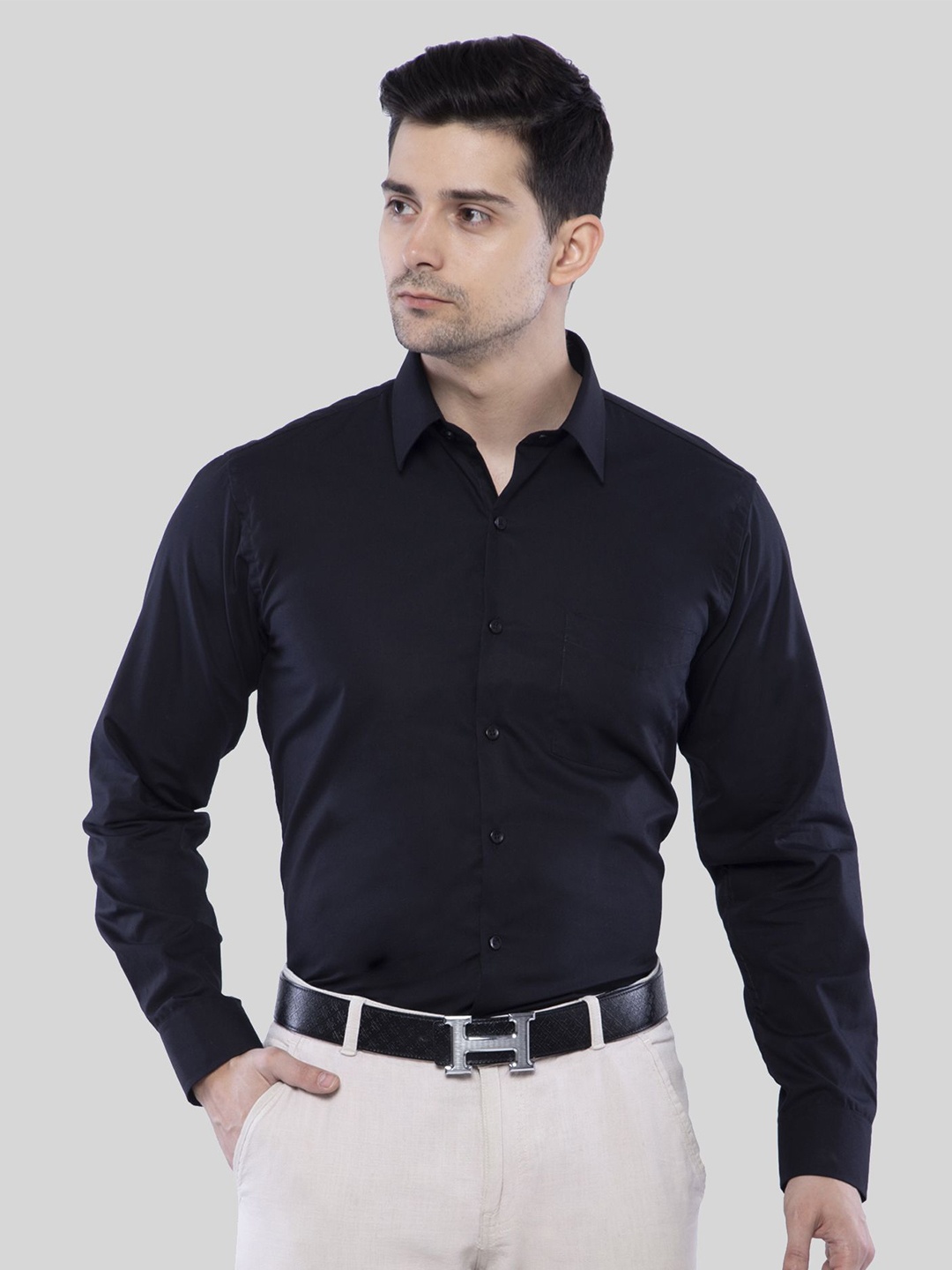 

ASCIIBLUES Men Spread Collar Solid Cotton Casual Shirt, Black