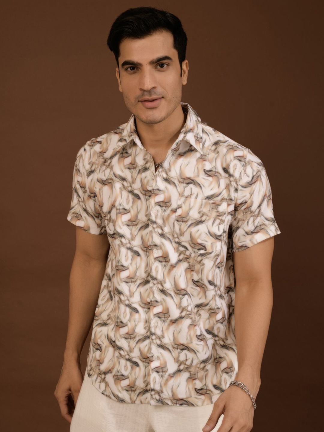 

BAESD Men Standard Spread Collar Abstract Printed Polycotton Casual Shirt, Beige