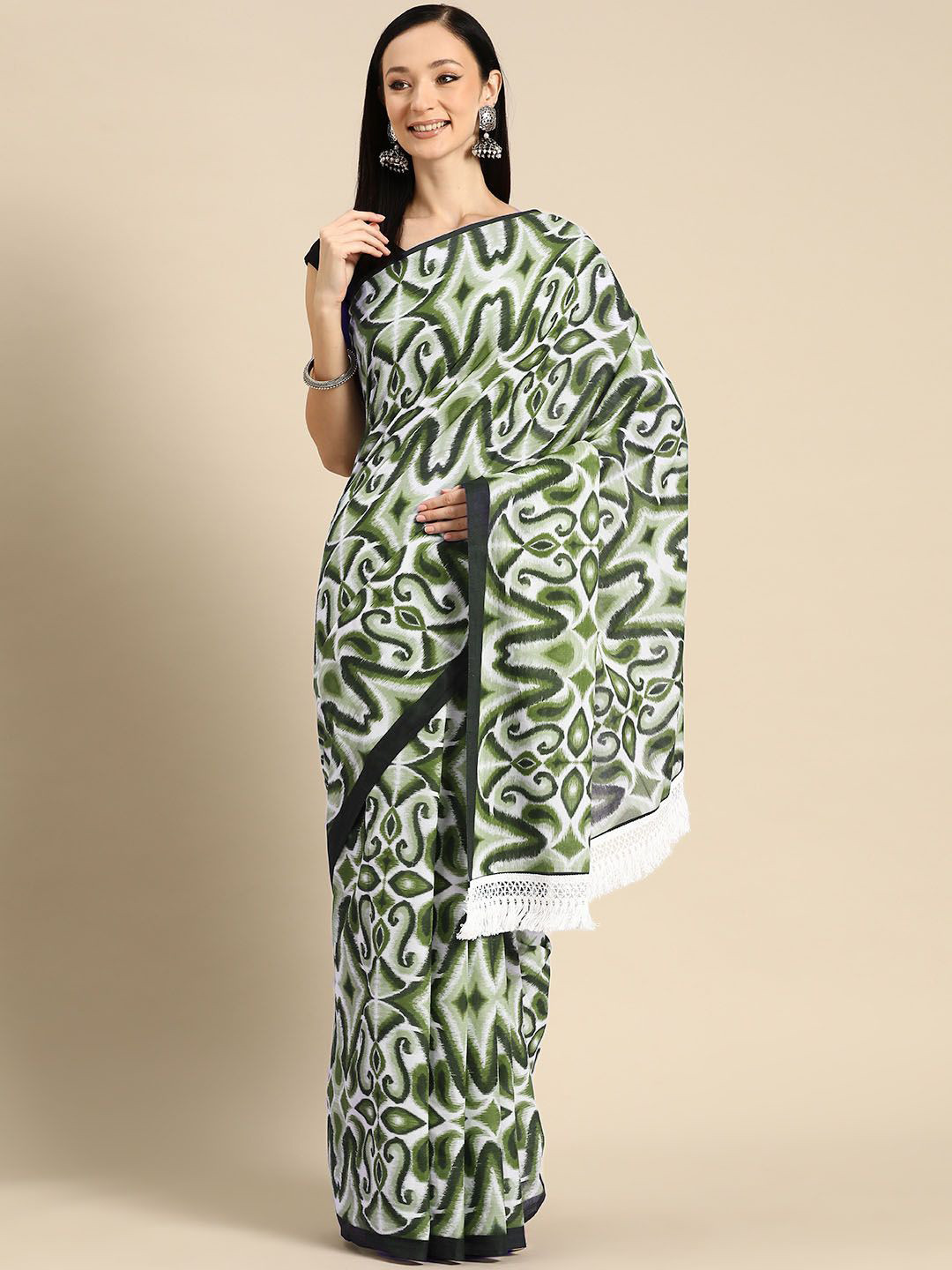 

BUTA BUTI Women Pure Cotton Printed Saree, Green
