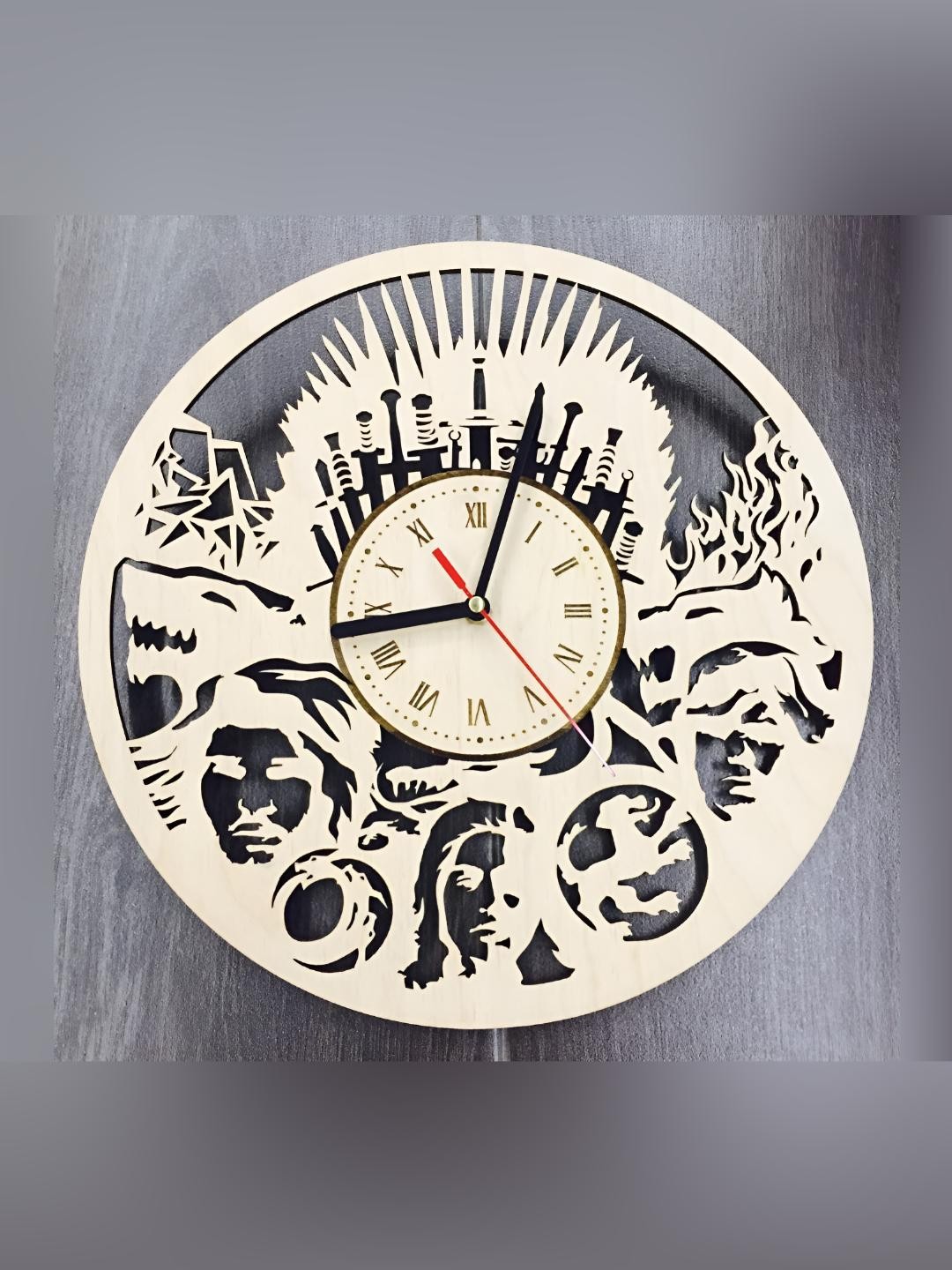 

QEZNEF Beige Textured Round Shaped Contemporary Analogue Wooden Wall Clock