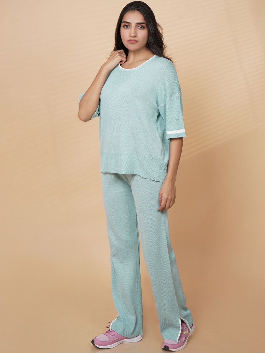 

ANSEE by Addery Round Neck T-Shirt With Trousers, Green