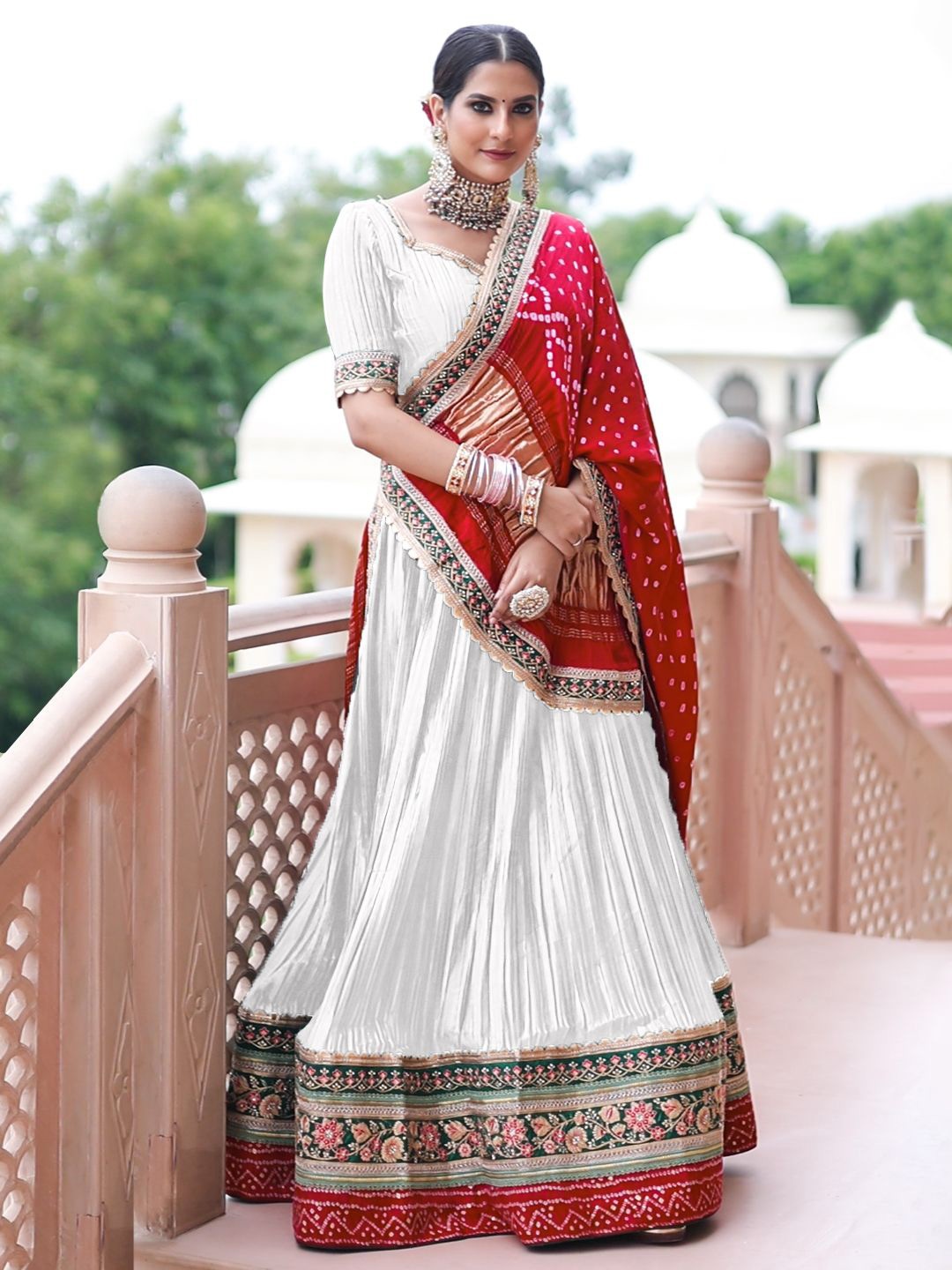 

SHRINGARINI Ready to Wear Lehenga & Unstitched Blouse With Dupatta, White