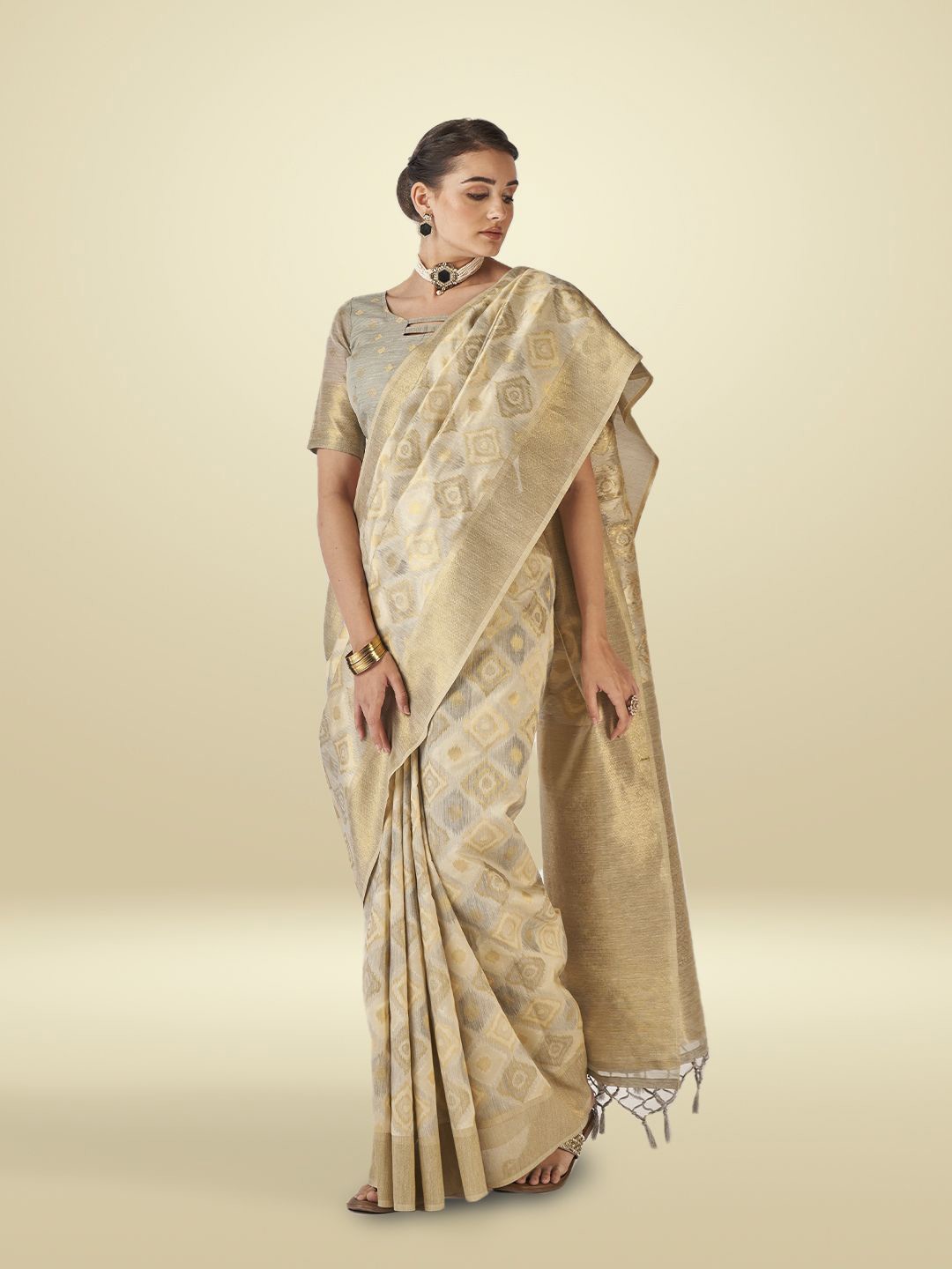 

SARHA Zari Pure Cotton Saree, Beige