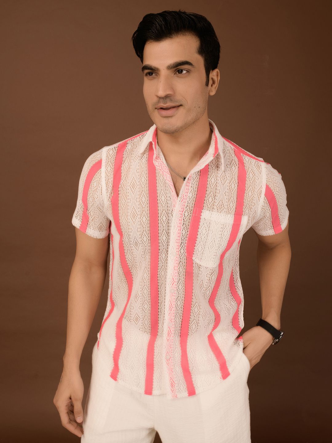 

BAESD Men Standard Spread Collar Vertical Striped Polycotton Casual Shirt, White