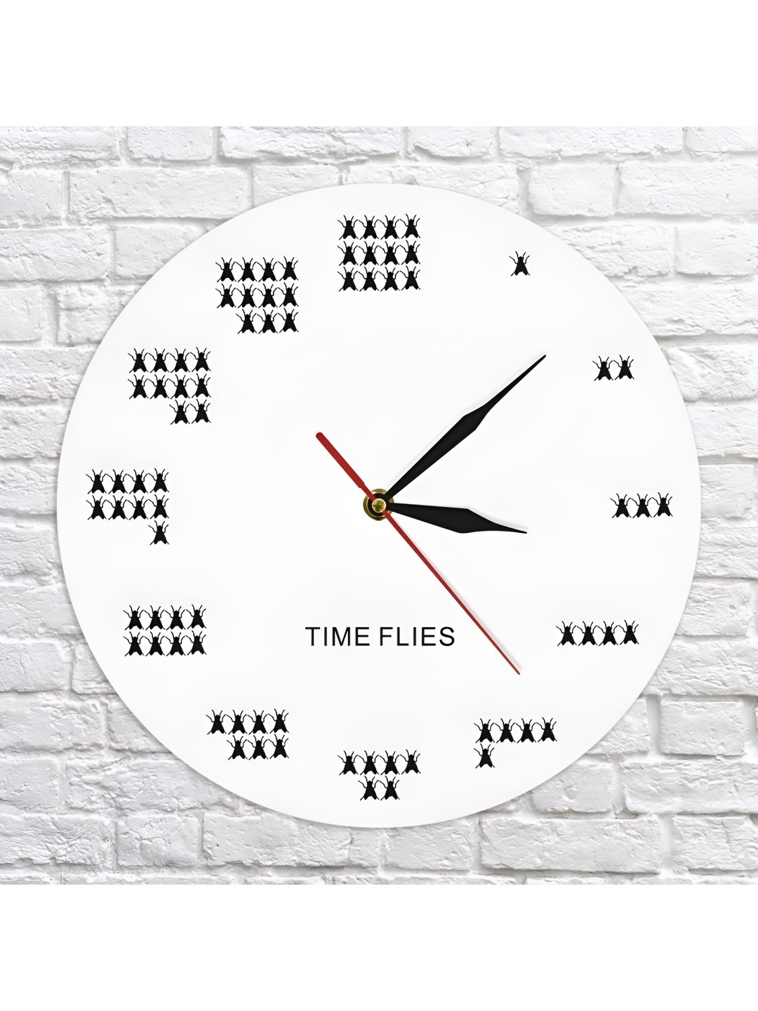 

QEZNEF White Round Shaped Contemporary Analogue Wooden Wall Clock