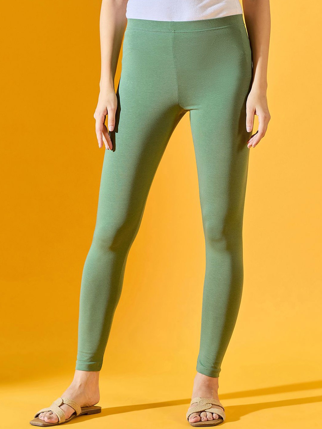 

98 Degree North Solid Ankle-Length Cotton Leggings, Green