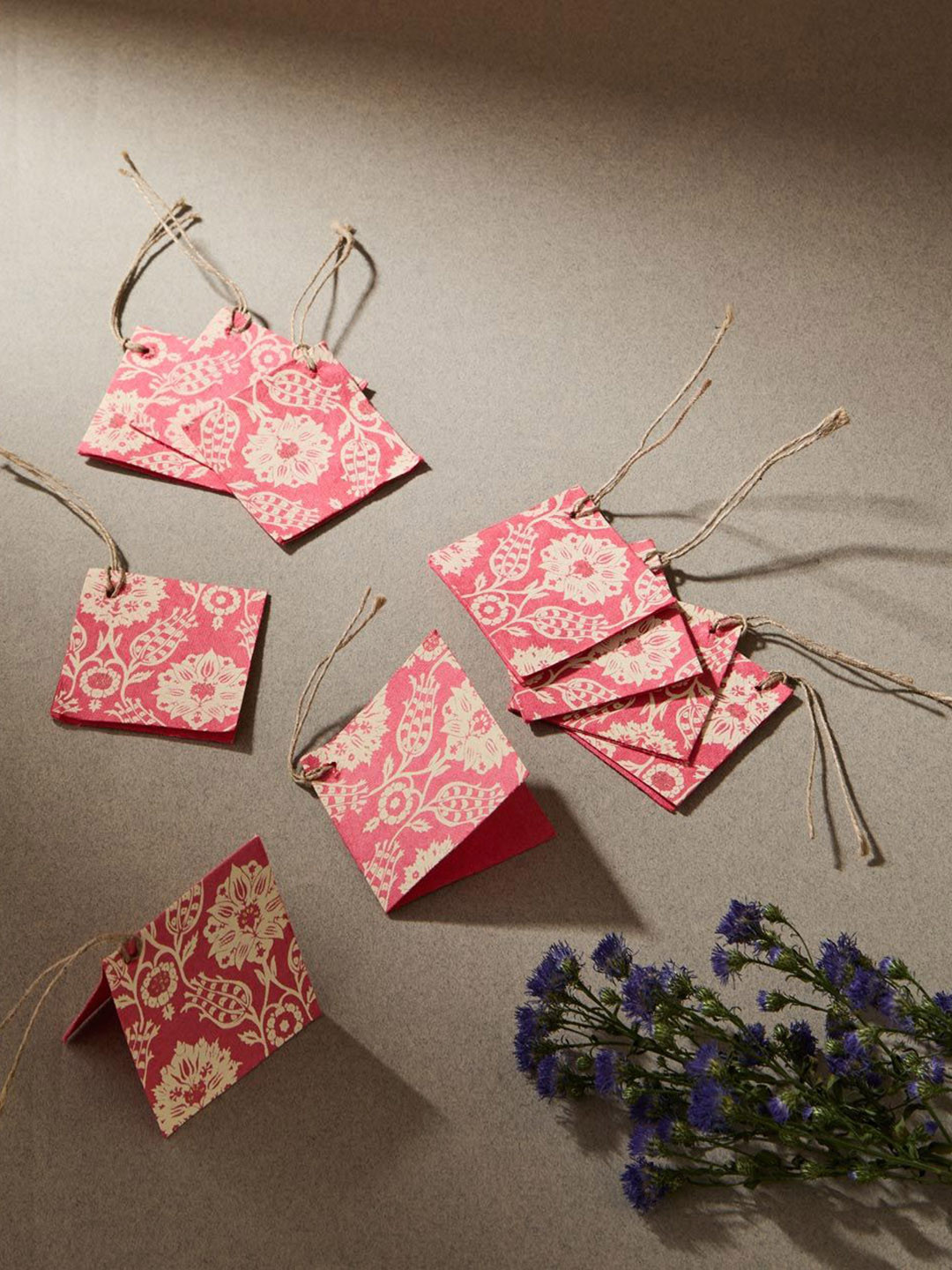

Fabindia Pink 10 Pieces Printed Bookmark Stationery