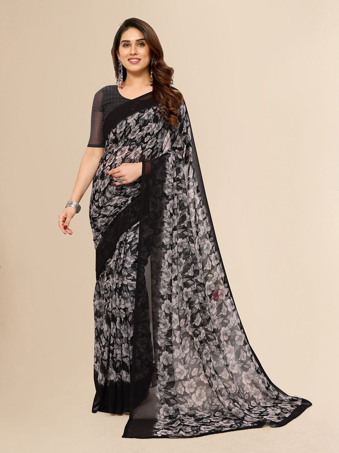 

ANAND SAREES Floral Printed Daily Saree, Black