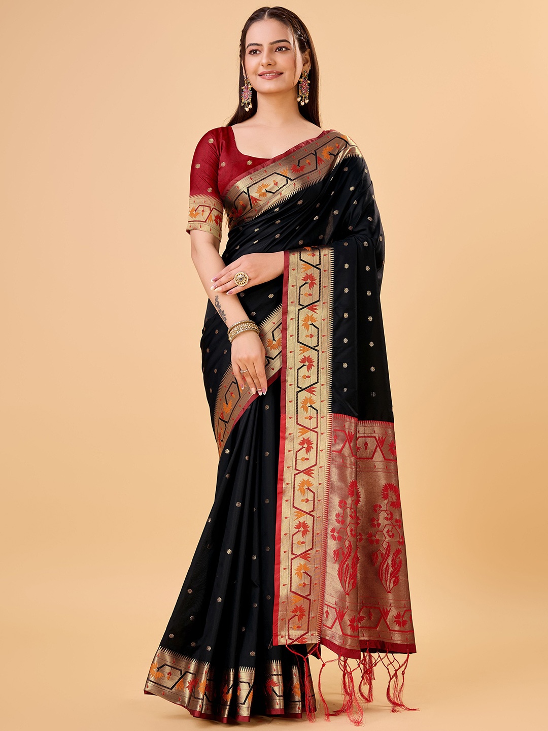 

Kriyansh Ethnic Motifs Woven Design Zari Designer Banarasi Saree, Black