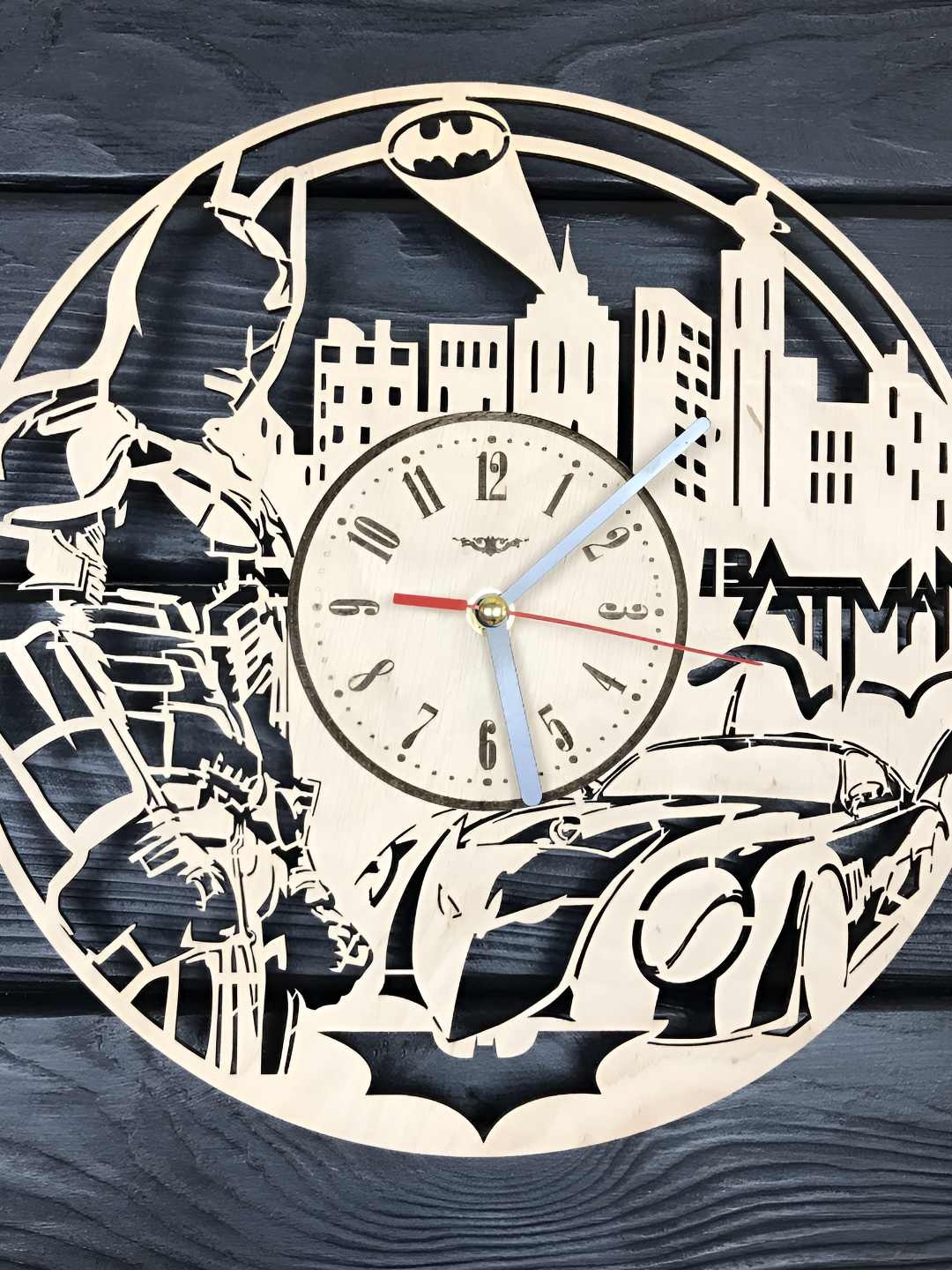 

QEZNEF Beige & White Round Shaped Contemporary Wooden Wall Clock