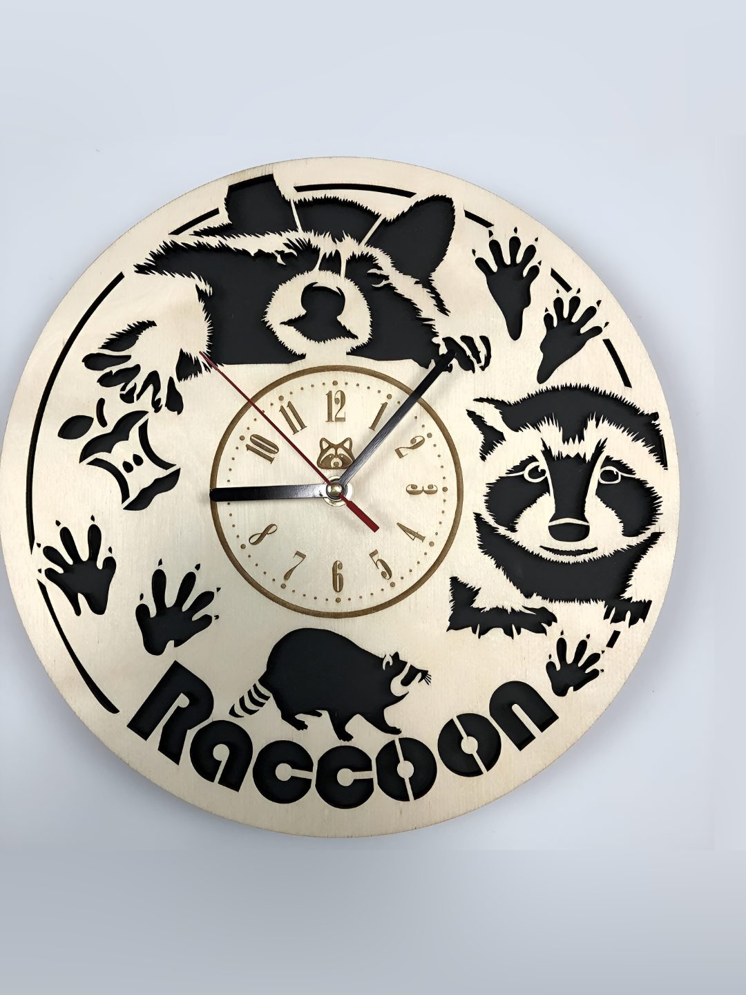 

QEZNEF Beige & Black Round Shaped Contemporary Analogue Wooden Wall Clock
