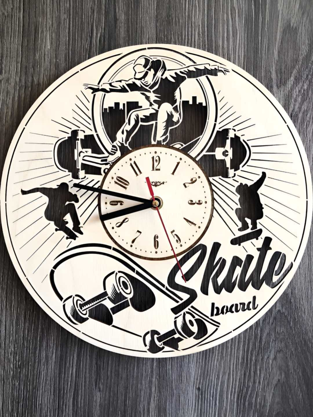 

QEZNEF Beige Textured Round Contemporary Analogue Wooden Wall Clock Without Glass