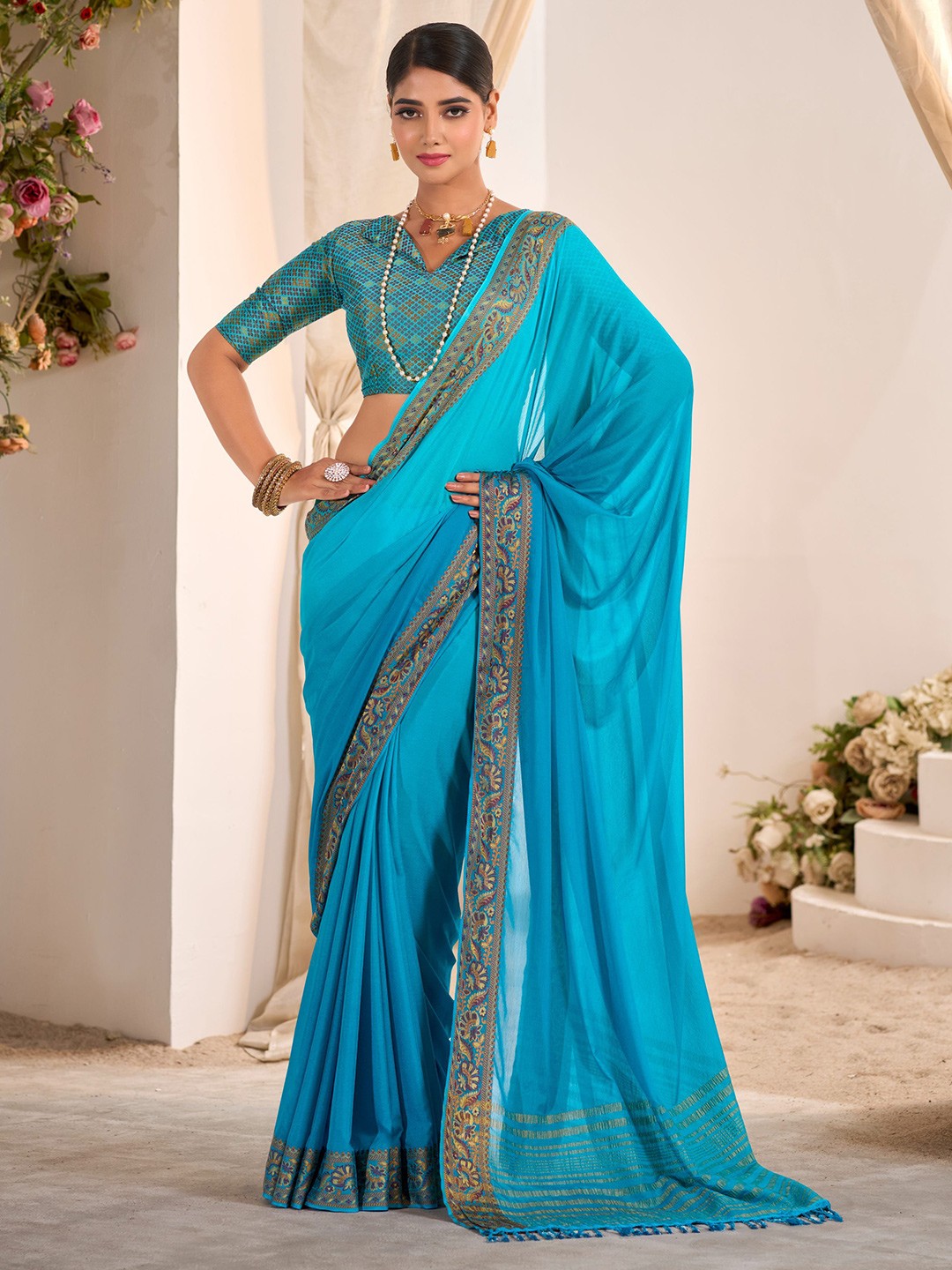 

KAYOMMI Solid Woven Design Broder Pure Crepe Saree, Turquoise blue