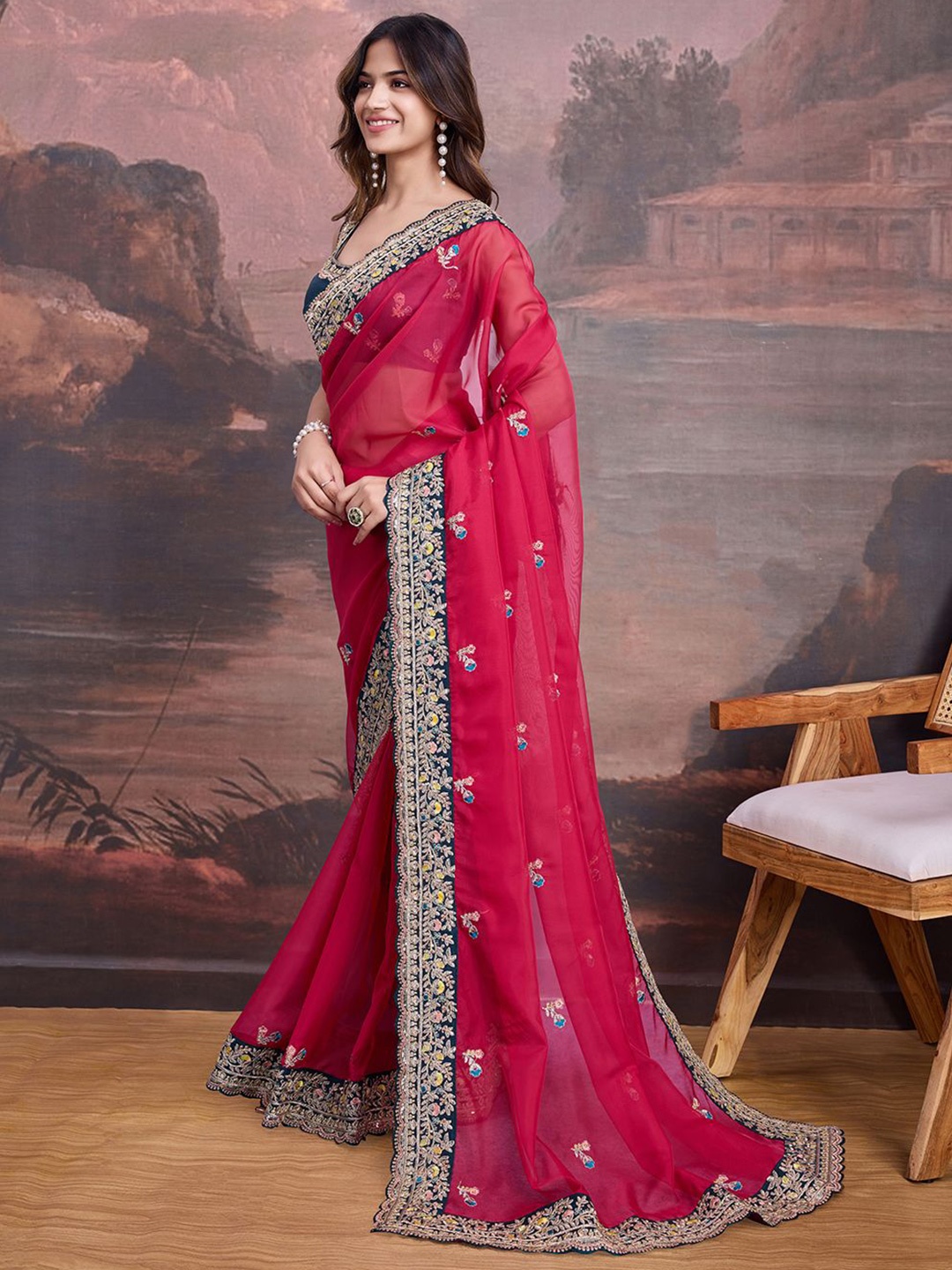 

House of Pataudi Ethnic Motifs Embroidered Saree, Red