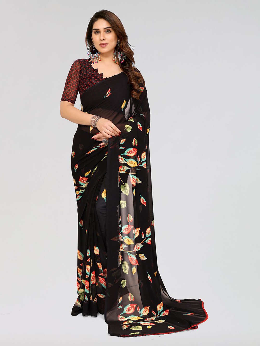

ANAND SAREES Floral Printed Saree, Black