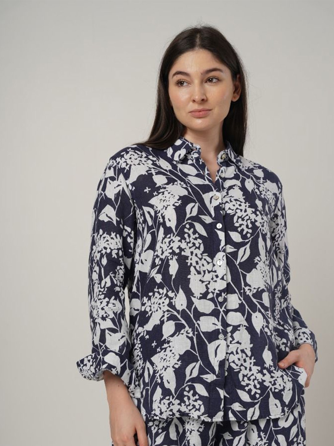 

Fabulous Women Premium Floral Opaque Printed Casual Shirt, Navy blue