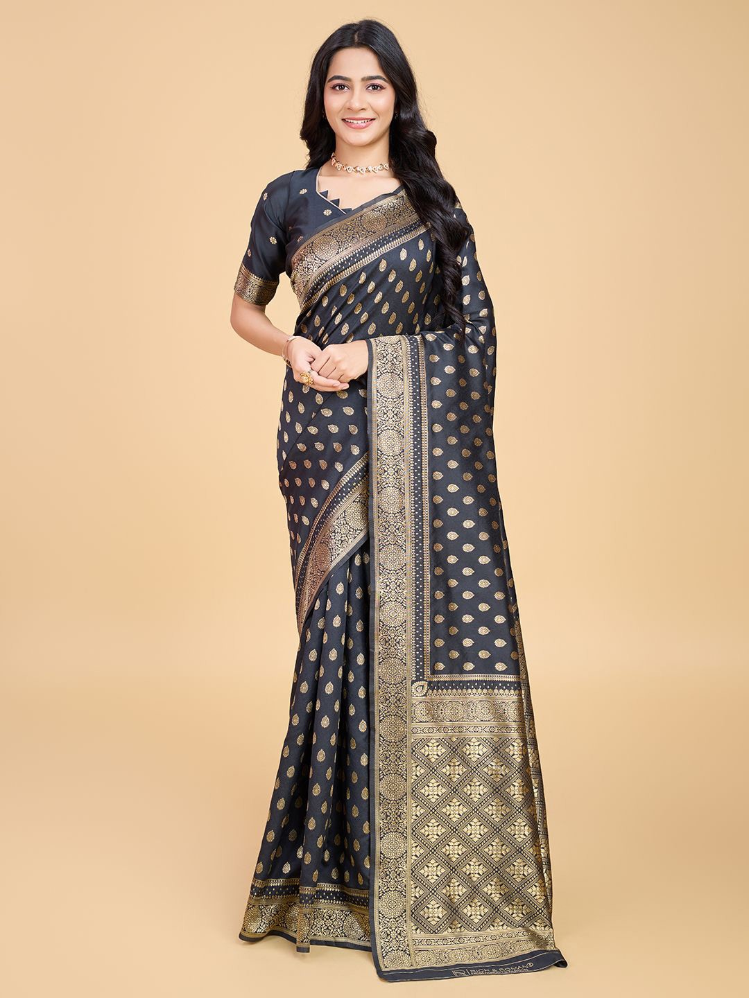 

RICH & ROMAN Woven Design Zari Pure Silk Banarasi Saree, Black