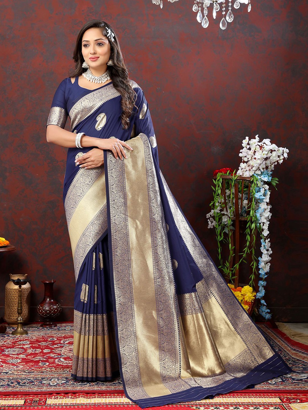 

NIWAA Woven Design Zari Kanjeevaram Saree, Navy blue