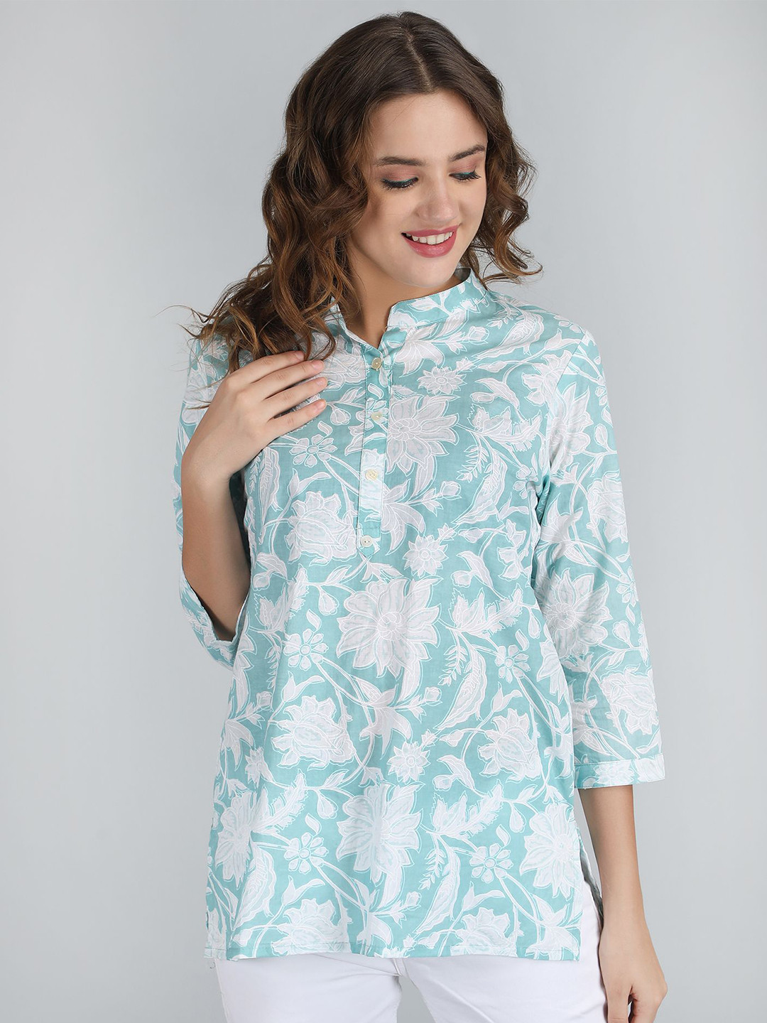 

PIDAVLIYA'S Women Floral Printed Mandarin Collar Pure Cotton Kurti, Green