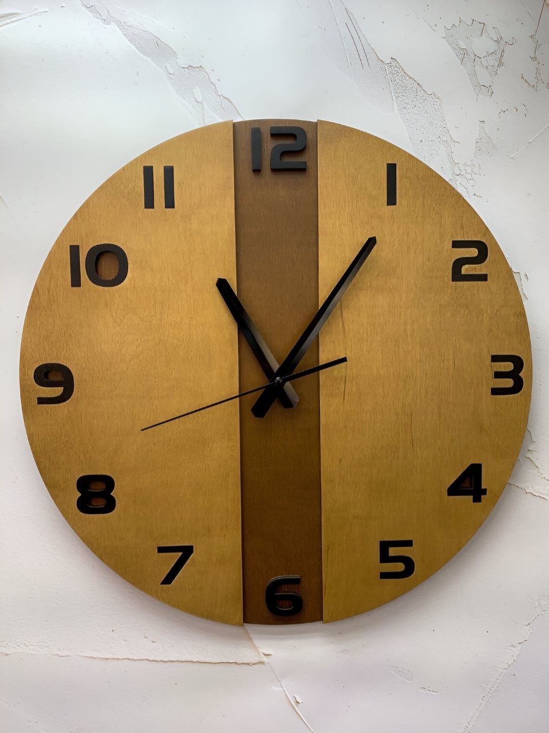 

QEZNEF Brown Analogue Traditional Wall Clock