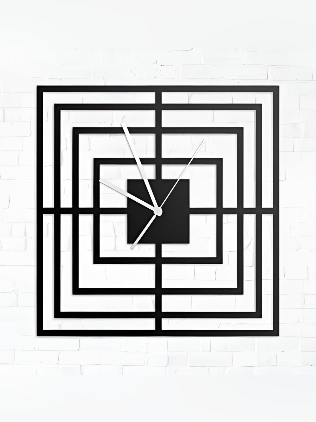 

QEZNEF Black Square Shaped Contemporary Analogue Wooden Wall Clock