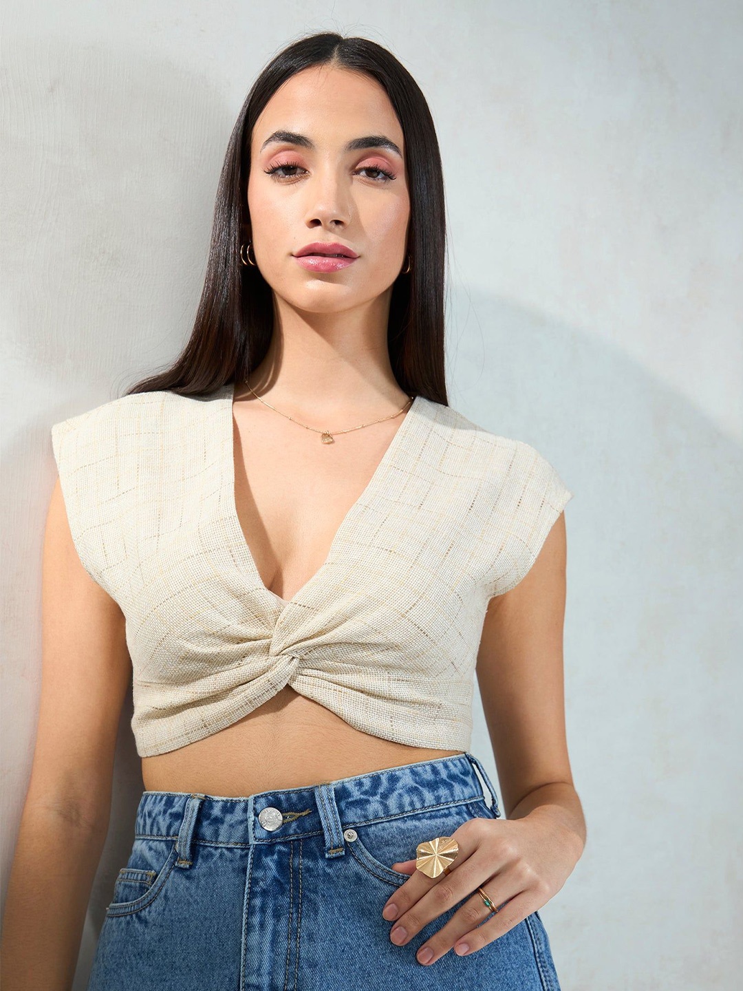 

Virgio Women Self-Design V Neck Crop Length Cap Sleeve Viscose Top, White