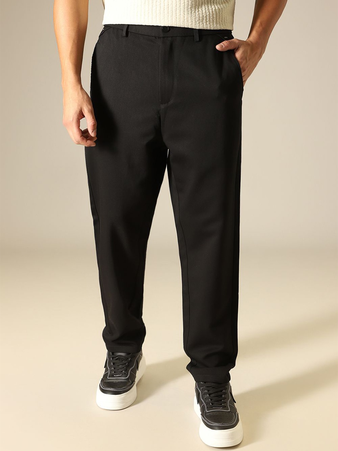 

Banana Club Men Relaxed Fit Trousers, Black