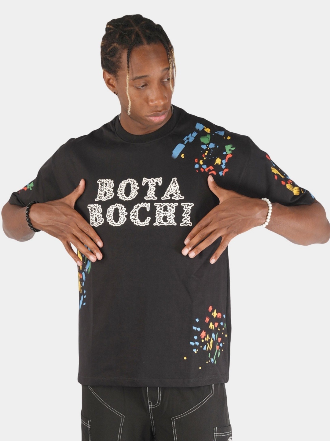 

BOTABOCHI Men Typography Printed Round Neck Cotton T-shirt, Black