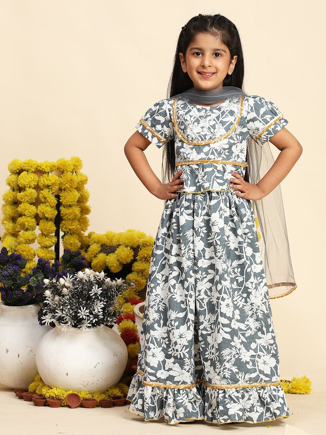 

Cutiekins Girls Printed Gotta Patti Cotton Ready to Wear Lehenga & Blouse With Dupatta, Grey